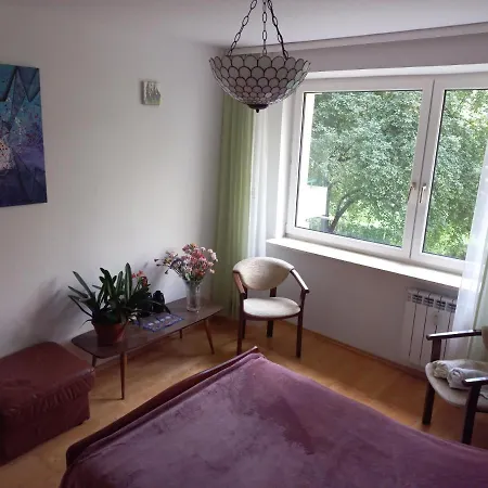 Miły Pokój Niedaleko Centrum I Starego Miasta Habitación en casa particular